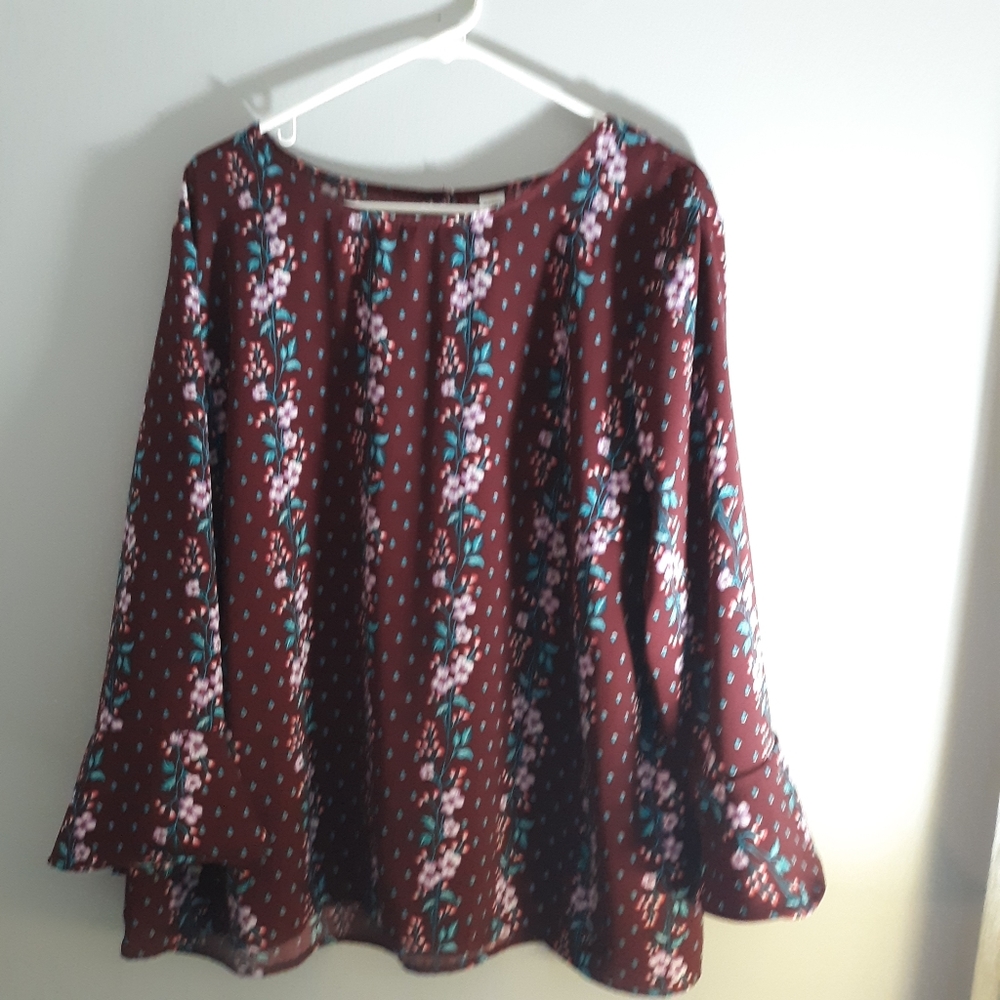Old Navy burgundy floral blouse with bell sleeves